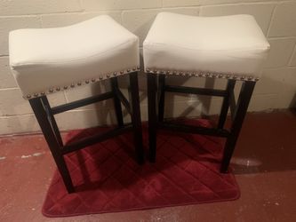 White nailed stools set of 2