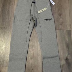 🔥 FEAR OF GOD ESSENTIALS SWEATPANTS – DARK OATMEAL – SIZE SMALL (NEW)