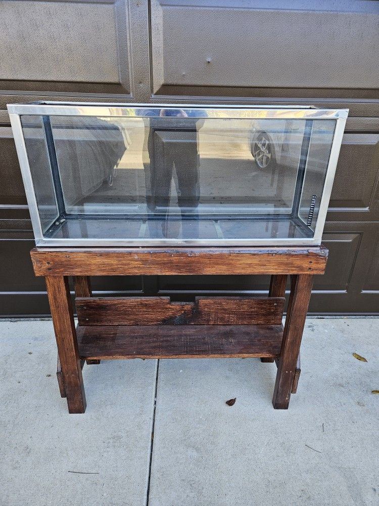 Vintage Pemco Aquarium 25-30 Gal. and Stand