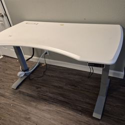 Electric Lift Table