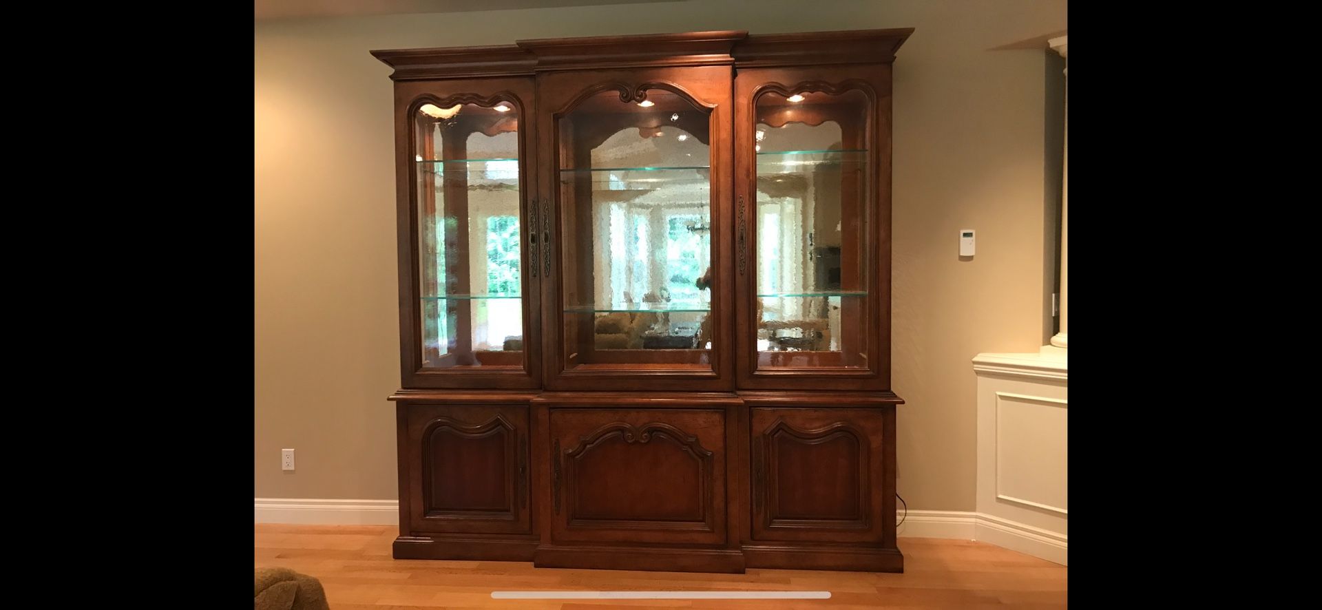Selden’s Pine China Hutch