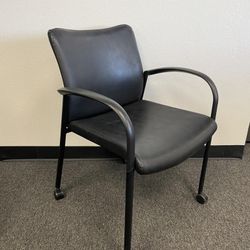 SitOnIt Achieve Black chair on casters