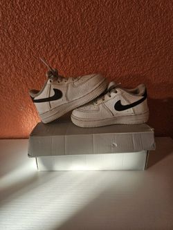 Nike Air Force 1s 6c
