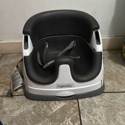 Ingenuity Baby Base 2-in-1 Booster Feeding and Floor Seat with Self-Storing Tray - Slate