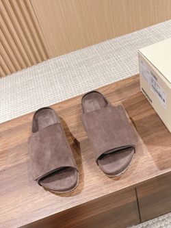 Fear of God Men’s Slides With Box 2026 New