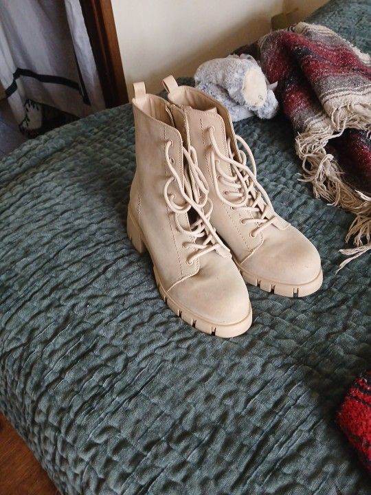 Women's Dress Boots Never Ever Worn