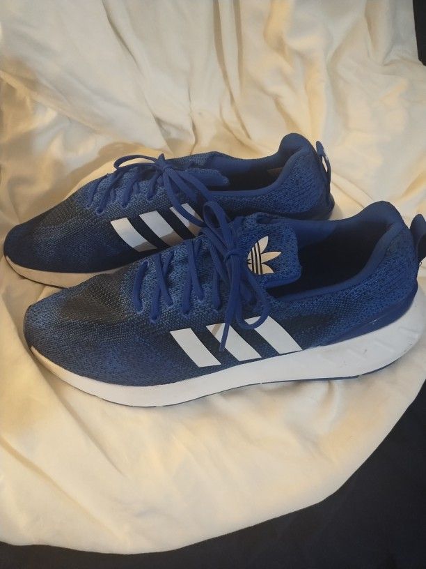 Adidas Swift Run 22 Shoes