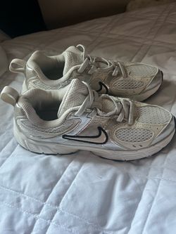 Used Nike shoes