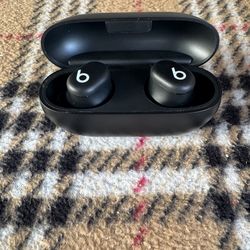Beats Solo Buds