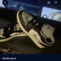Used Youth Jordan’s 
