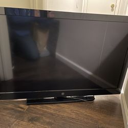 *PICKUP ONLY* Westinghouse 46 Inch HDTV