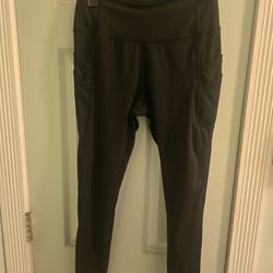 P. Sofia Active Black Leggings Size Medium