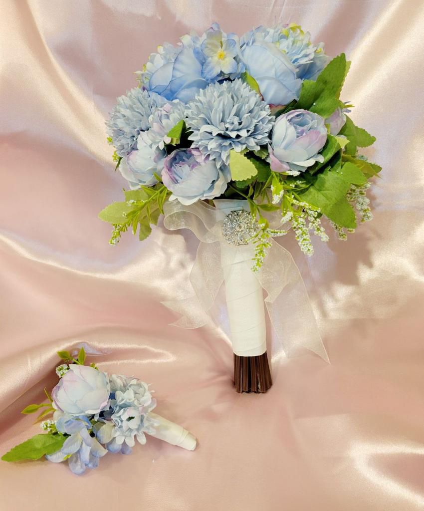 NEW! Bride Flower Wedding Bouquet & Groom Boutonniere (Blue)