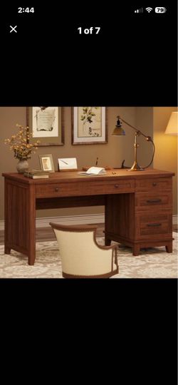 Farmhouse Executive Office Desk with Power Outlets and USB Ports-Escritorio Ejecutivo