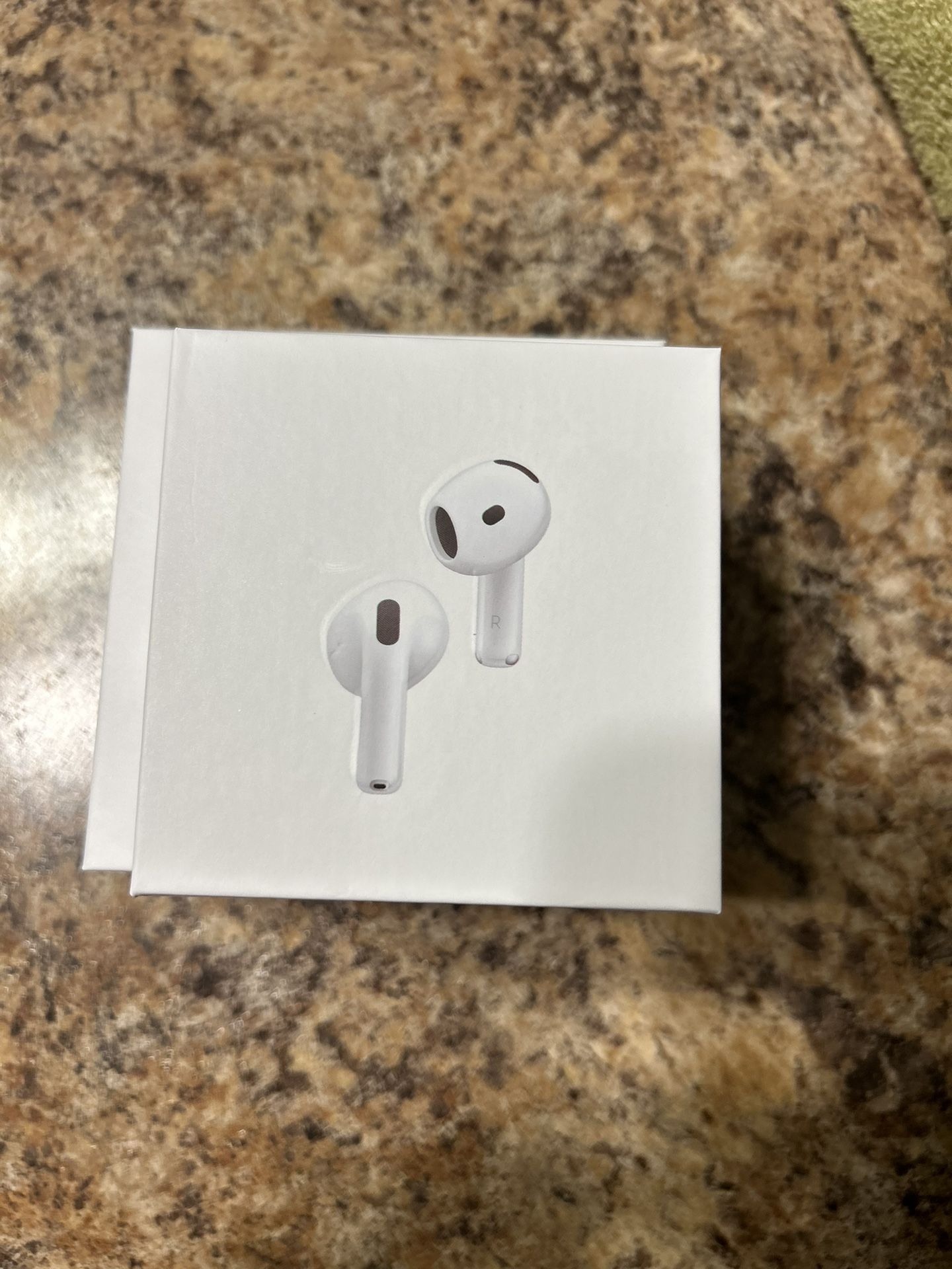 Airpods 2nd Gen And Airpods Pro 4 In Hand