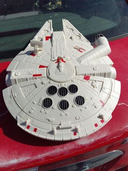 Star Wars Millennium Falcon Toy Ship