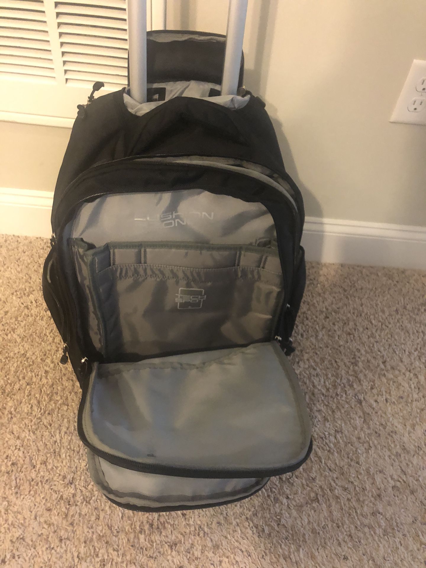 Computer Bag with Wheels Carryon