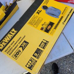DEWALT mens heater Hoodie with Adapter Only