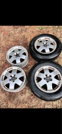 30$ per wheel 4 Volvo wheels