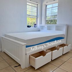 Full bed and mattress with drawers