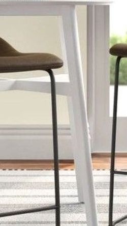 New Bar Stools. 4 Of Them