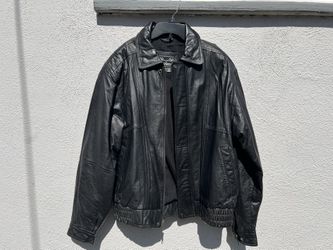 Men’s Leather Jacket