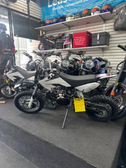 Brand new Apollo RFZ 110cc automatic