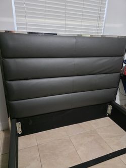 Queen bed city funiture