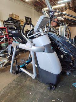 Precor 835 AMT With Open Stride (Delivery Included)