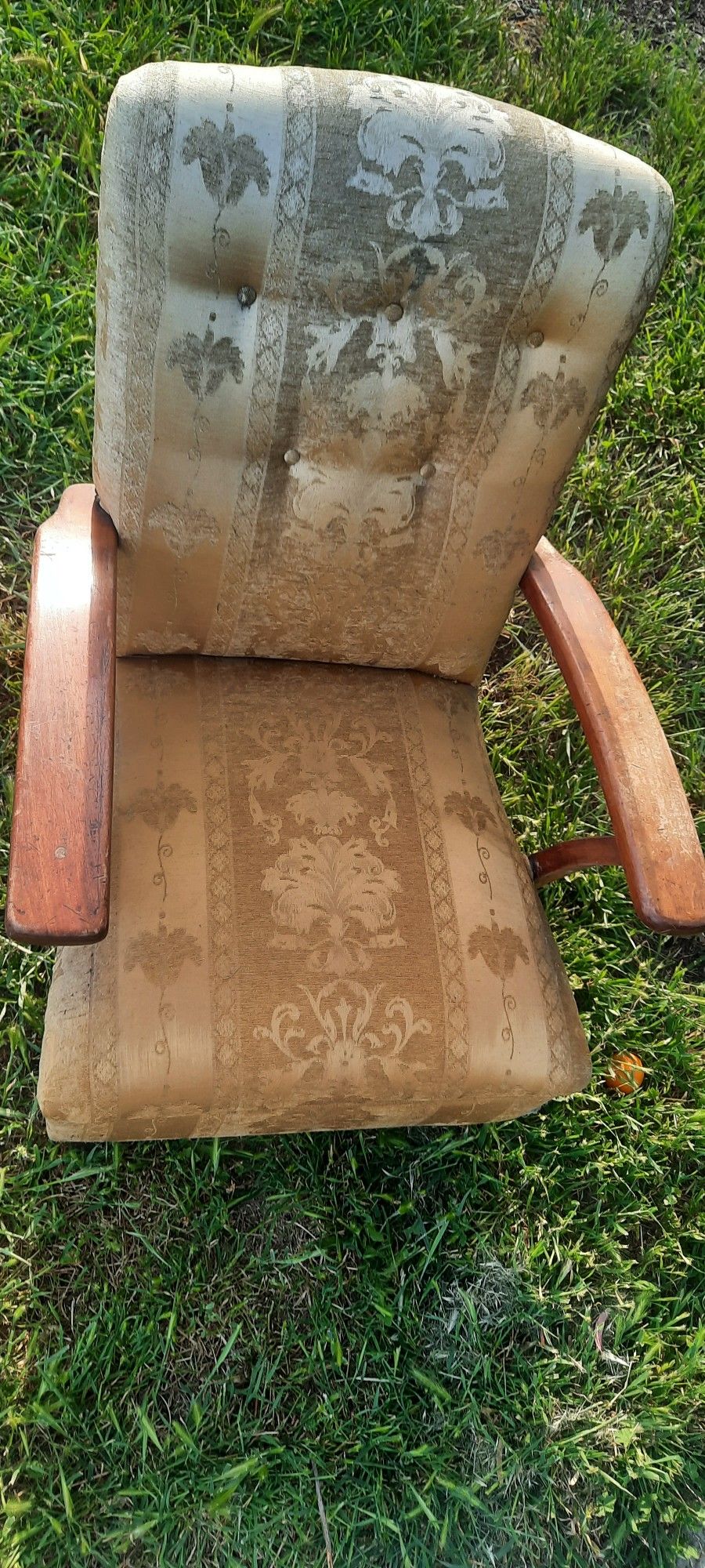 QUALITY VINTAGE HIGH BACK ROCKING CHAIR