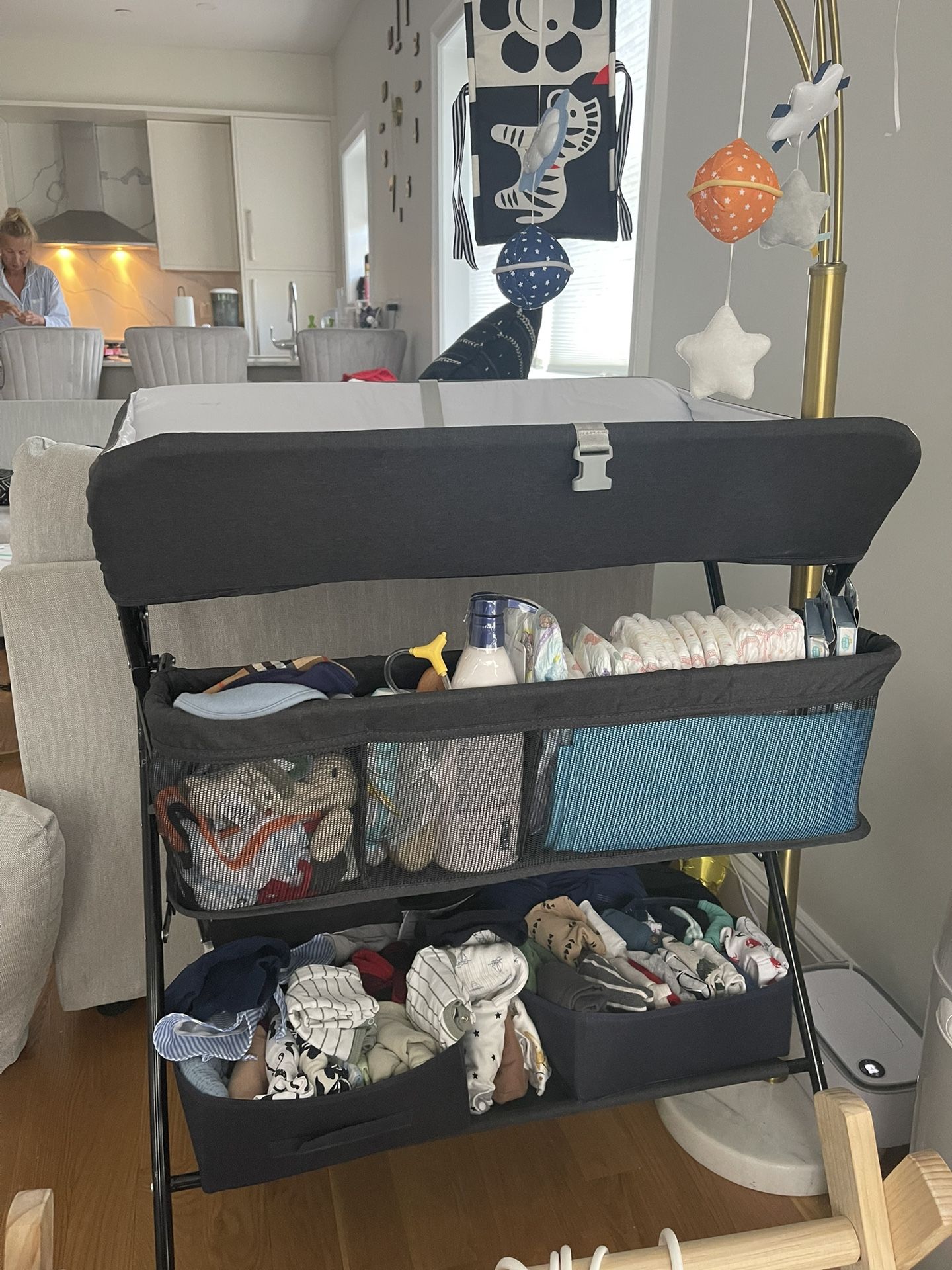 Infans Changing Table