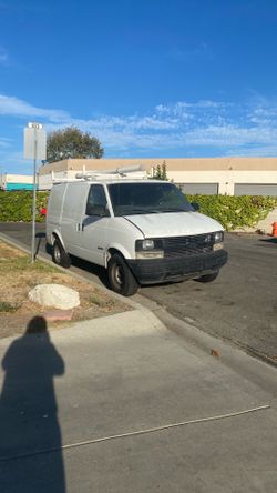 Chevron astro 2002 miles 1.400