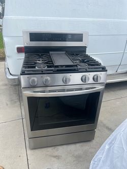 “LG ThinQ 5-Burner Gas Stove – $250 – Everything Works!”
