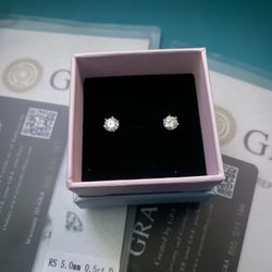 Moissanite Diamond Earrings 