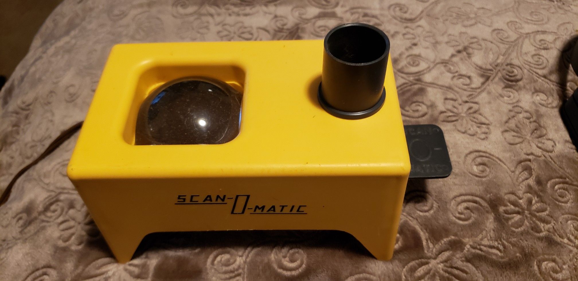 Vintage Scan-O-Matic coin viewer