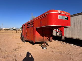 Stock trailer