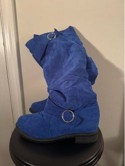 Blue Suede Mid-Calf Women's Boots with Ring Accent size 43