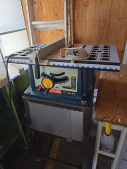 Robin 10" table saw.