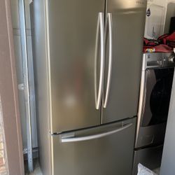 Refrigerator Samsung 