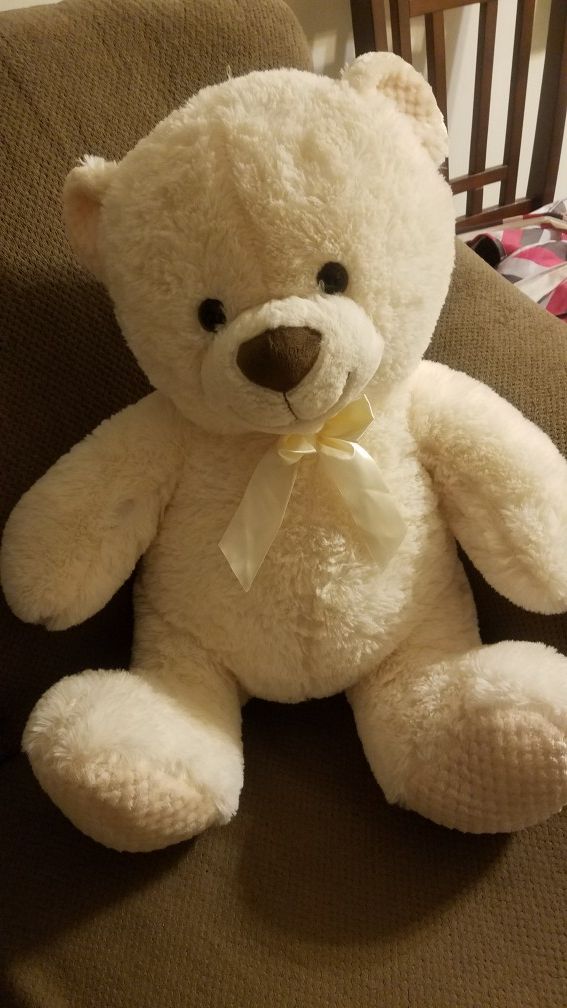 Big stuffed Bear
