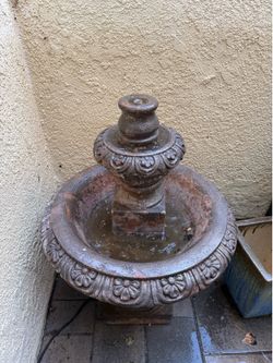 Tiered Floral Garden Fountain