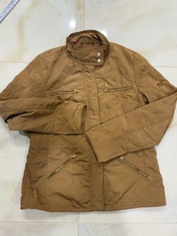 Zara tan light quilted zippered jacket.