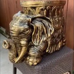 Large Elephant Table 
