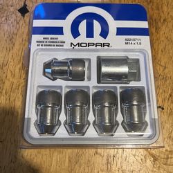OEM mopar Wheel Lock Set For Wrangler