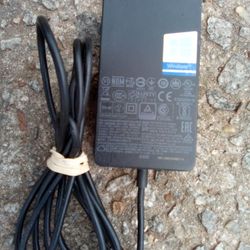 Windows 44watt Surface Charger