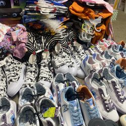 End Of Summer Clearance——— Lots Of Women Clothes Shoes And Much More!!!!!
