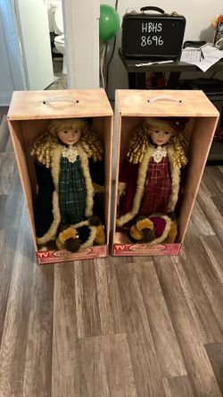 Vintage dolls/ porcelain dolls