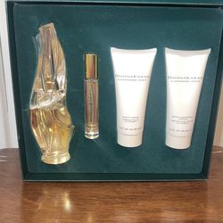 Donna Karan Cashmere 2021 Holiday Edition Set 