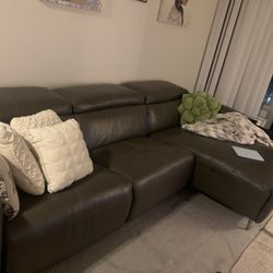 LIKE NEW -LEATHER L SHAPED SOFA