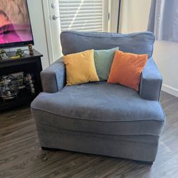 Sturdy Grey Single Sofa/Chair